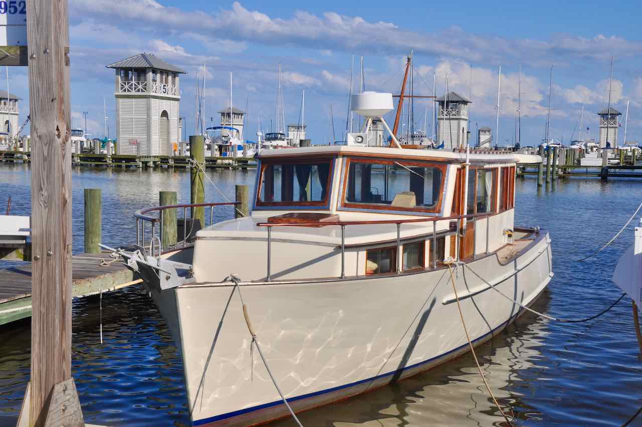 Jones Park – Gulfport Harbor